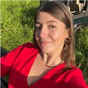 Profesora apta oara todos los niveles y edad es. Preferencia por las ciencias